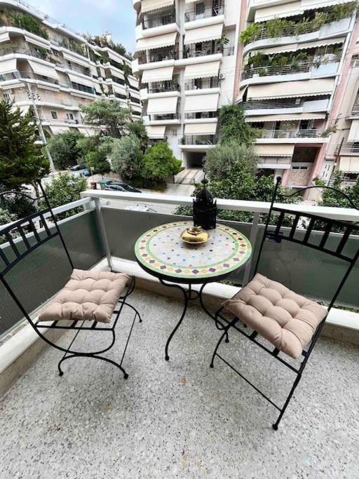 Appartamento Boho 2 Bdr Luxury Meets The East Atene Esterno foto