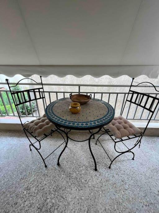 Appartamento Boho 2 Bdr Luxury Meets The East Atene Esterno foto